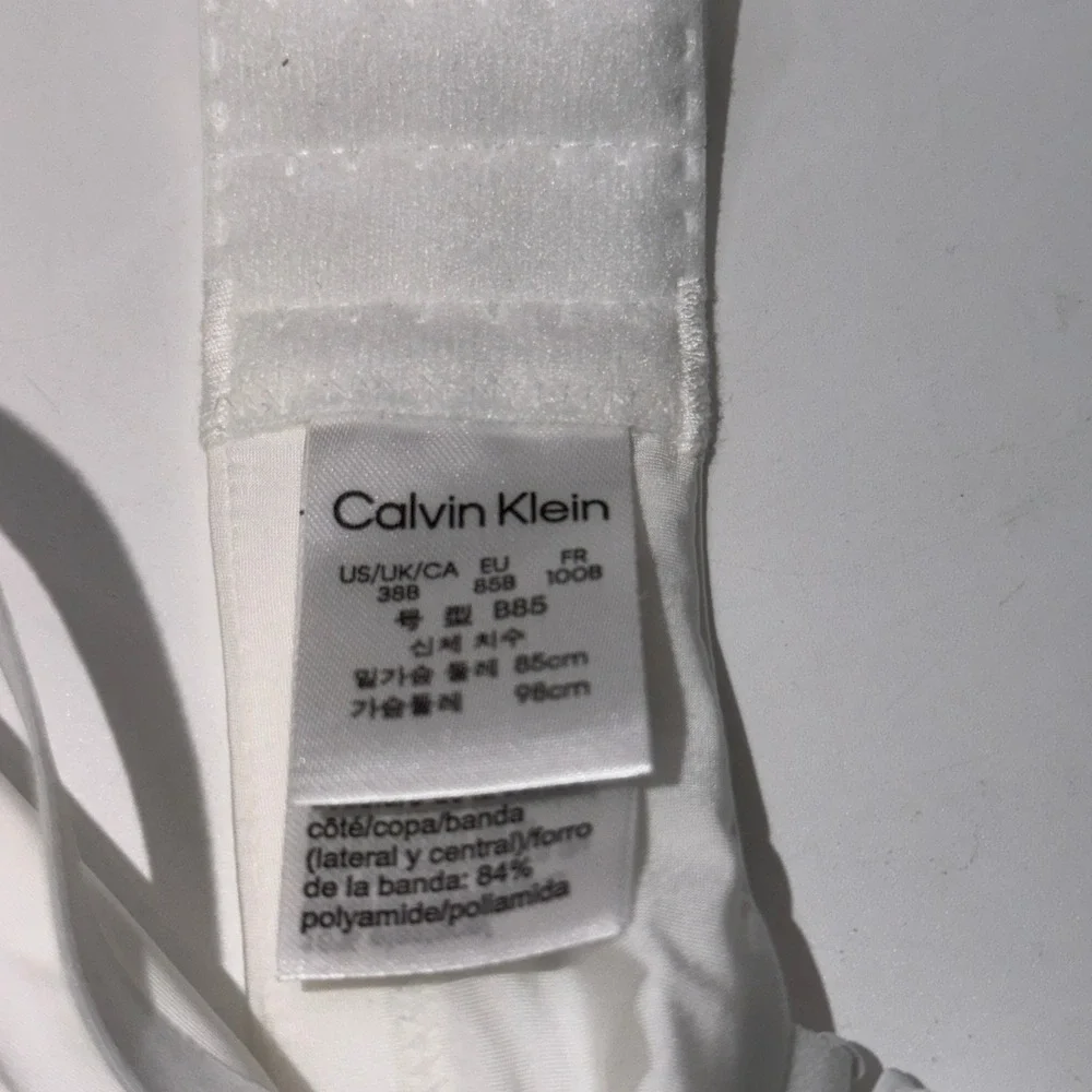 Calvin Klein 38B Padded Underwire Bra Minimalist Classic Everyday Essential